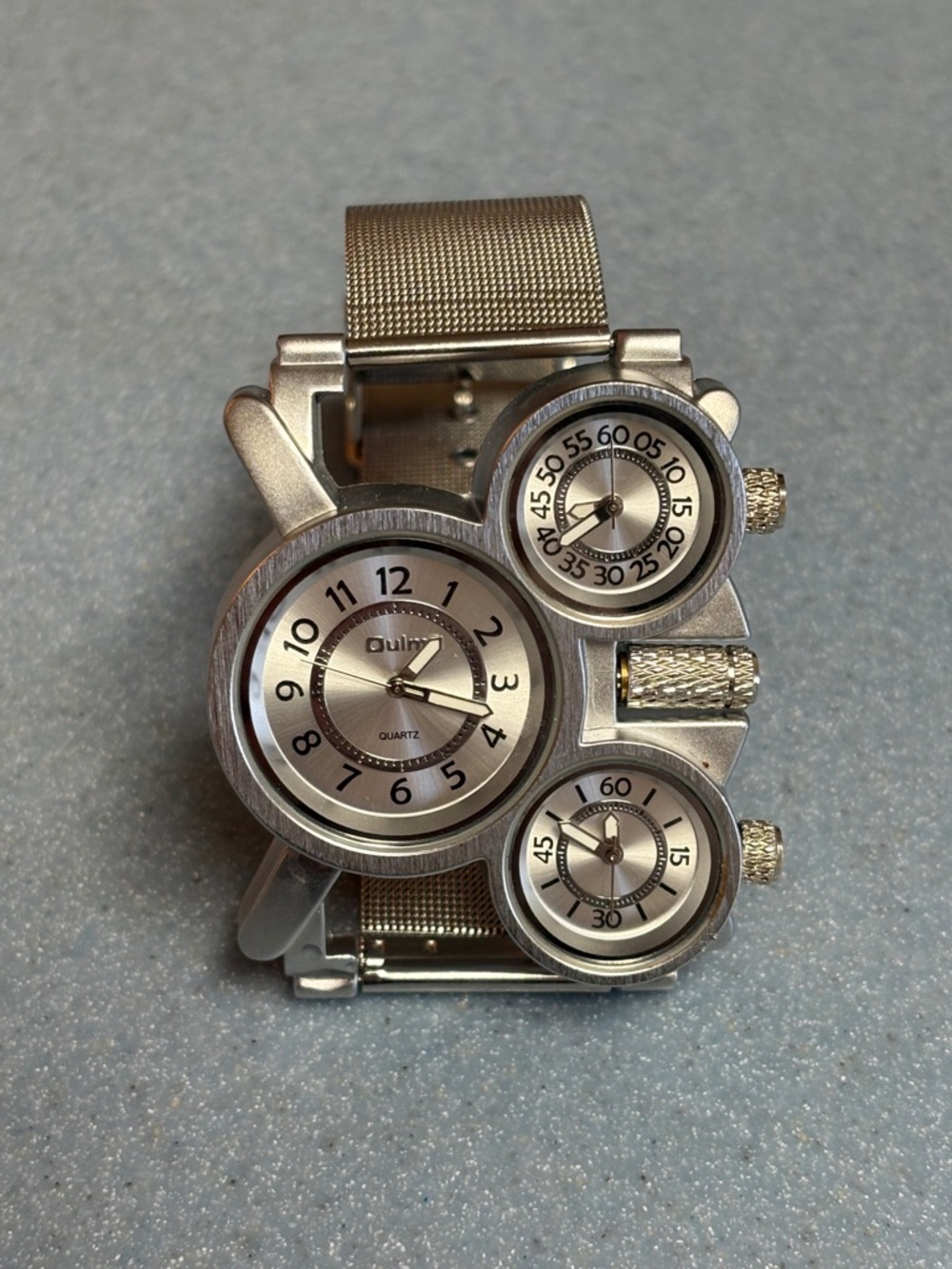 Oulm Steampunk Triple-Dial Silver Quartz Mens Statement Wrist Watch